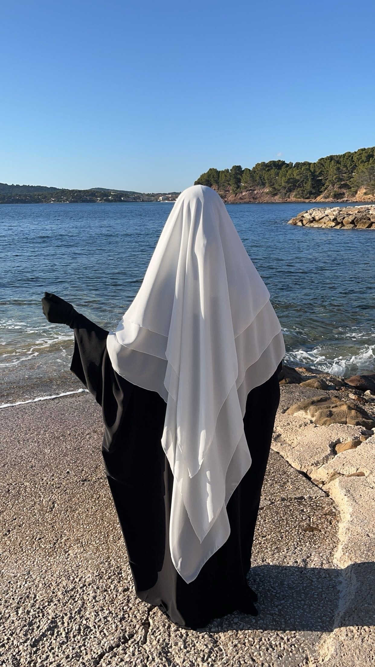 khimar Nour