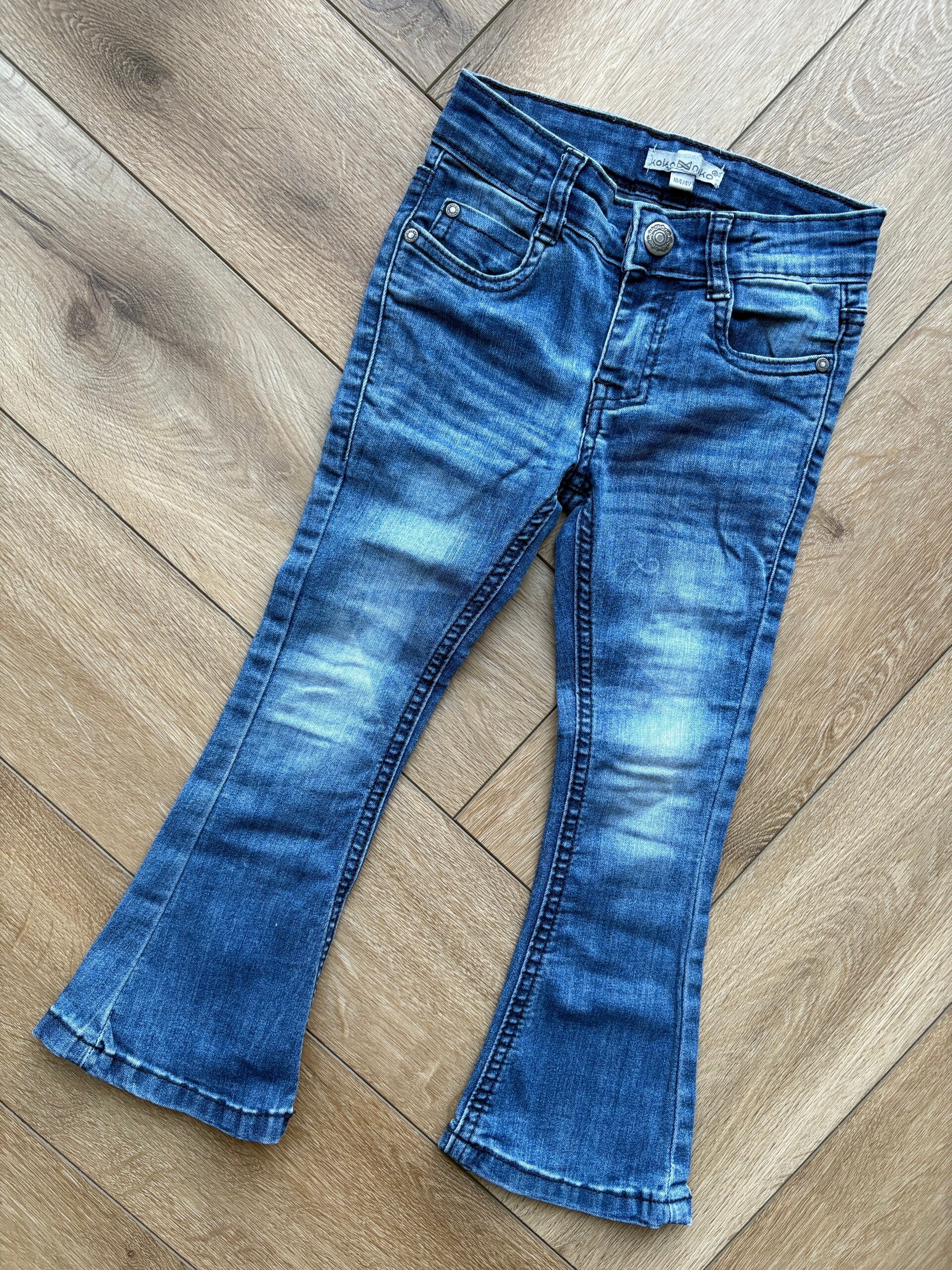 Koko Noko * Flared jeans * 011.037