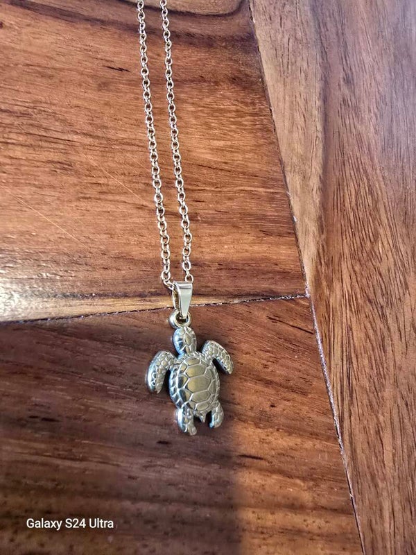 Collier tortue or simple