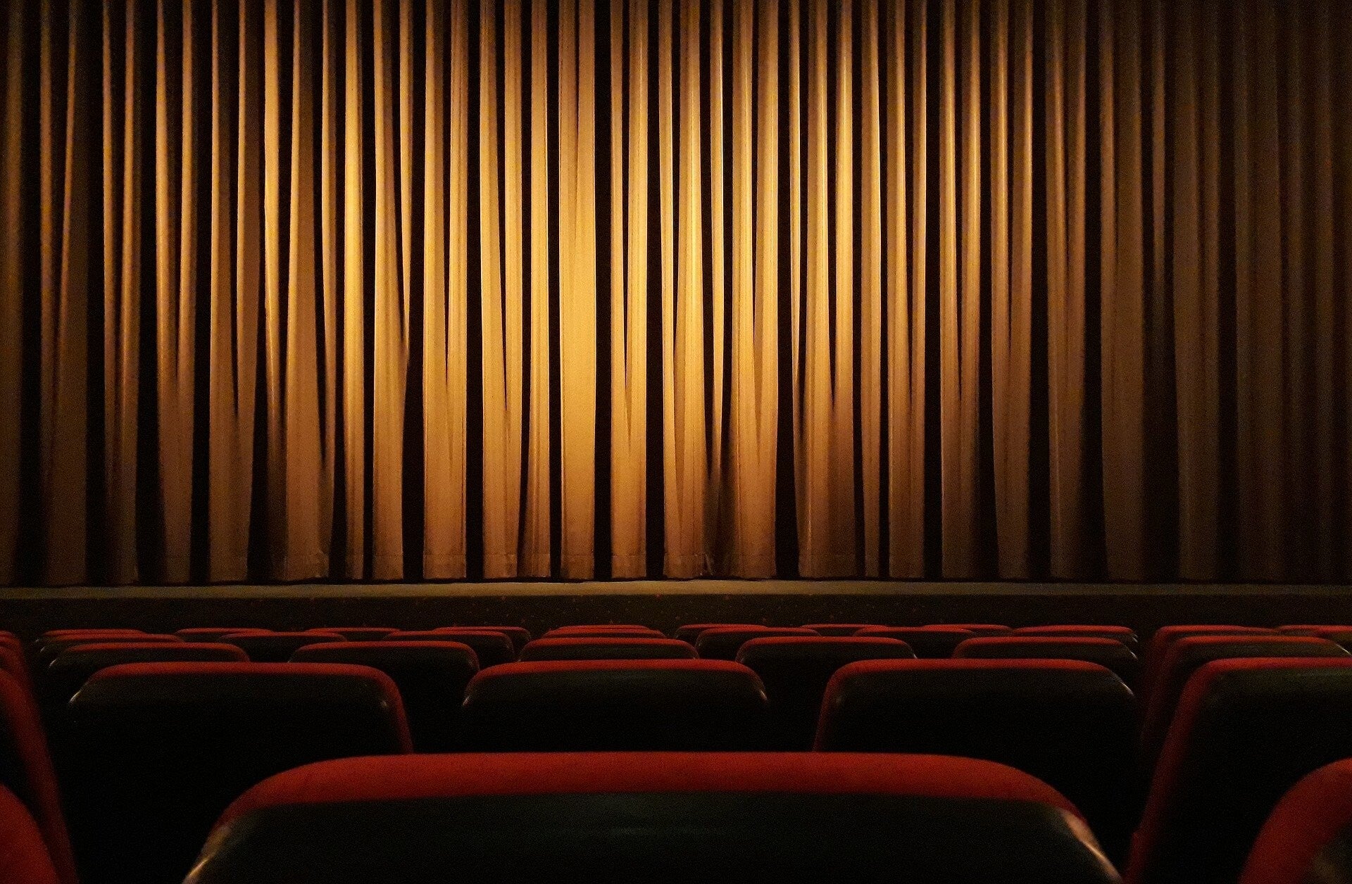 Bild: Theatersaal | Symbol für bekannte Personen | numalytic.de