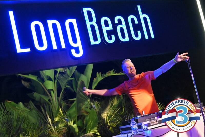 DJ ROy is niet te stoppen op de after party 2026