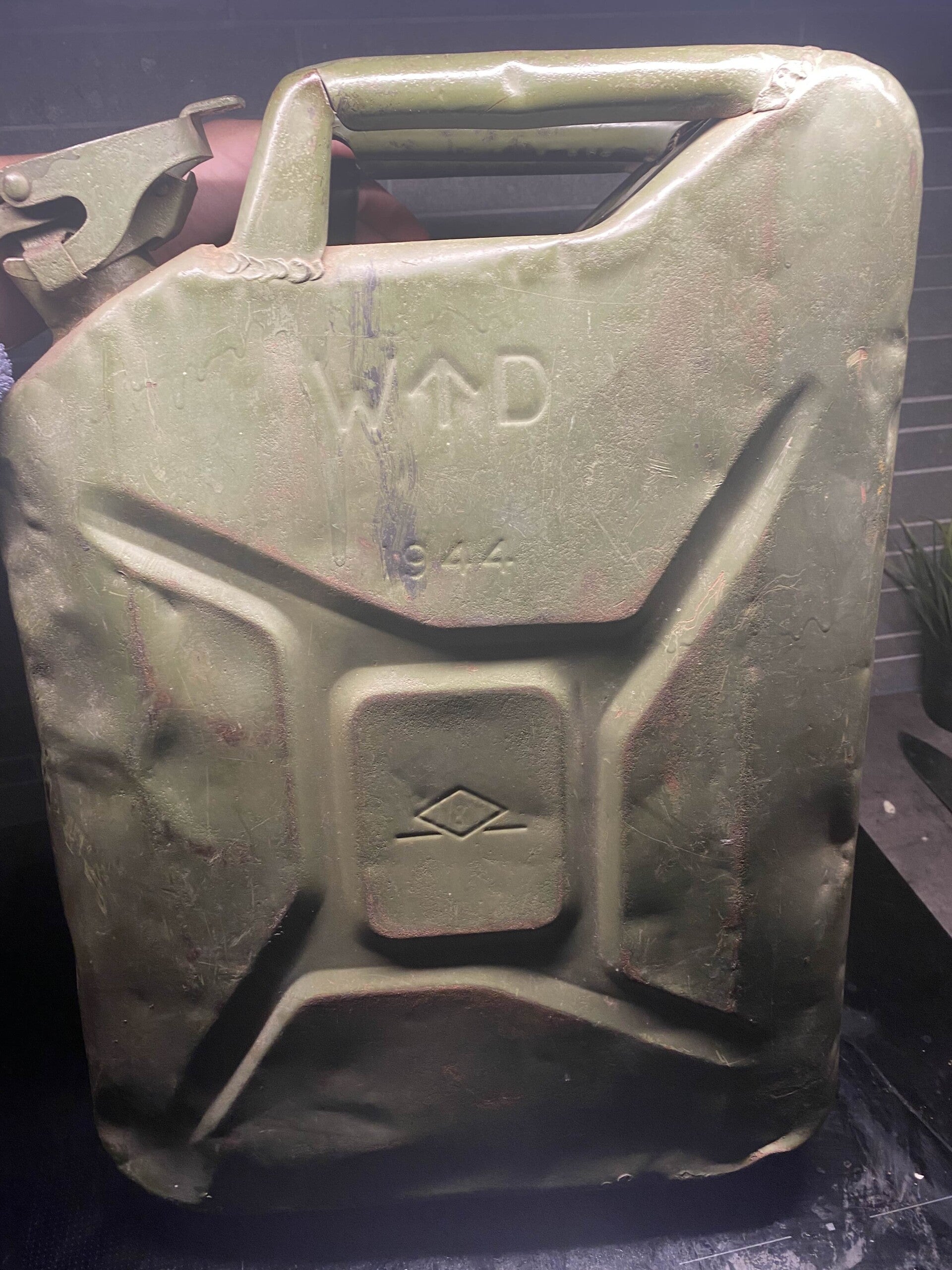 British 1944 dated jerrycan