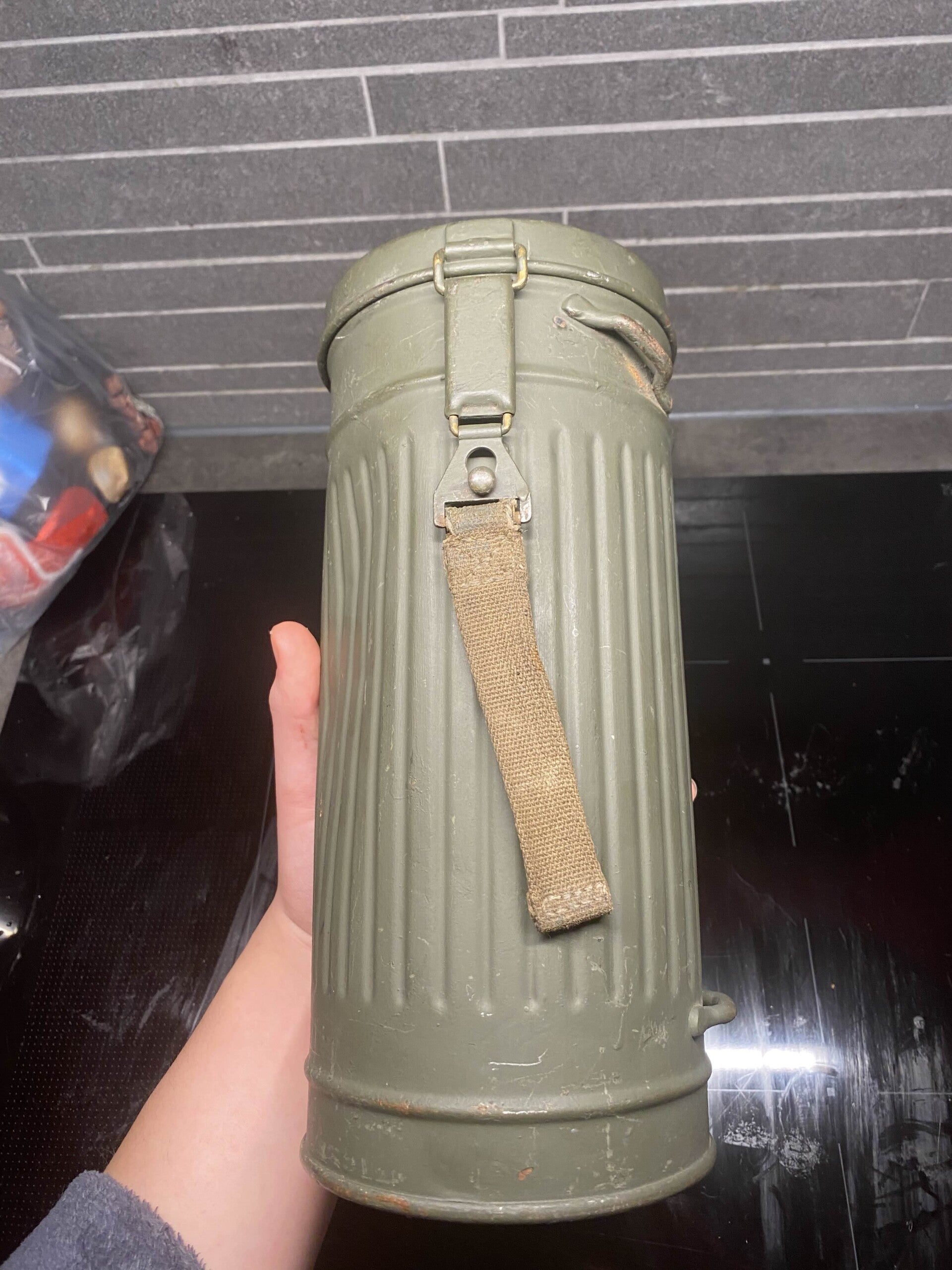 Tall german gasmask made 1939 named