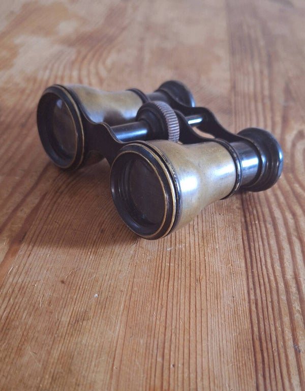 Paire de Jumelles Anciennes de Théâtre en Laiton et Bakélite – Accessoire Vintage de Collection