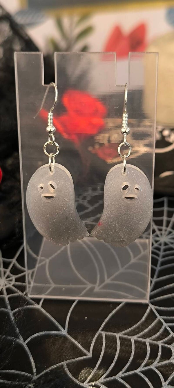 Boucles d'oreilles fantômes gris et blancs "Halloween"