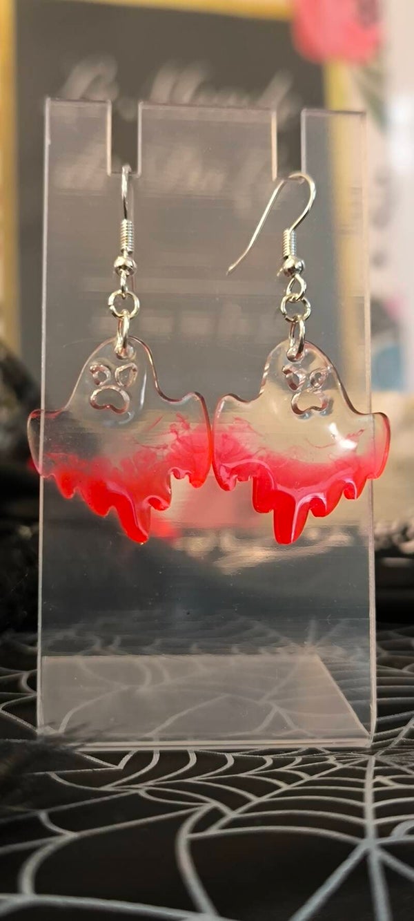 Boucles d'oreilles fantômes