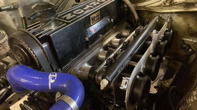 Pinto with MC carburettor.