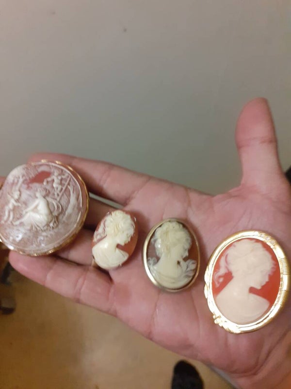 lots 4 broche camée