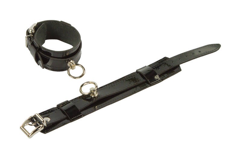 Fussfessel aus Leder mit Ring der O 15126