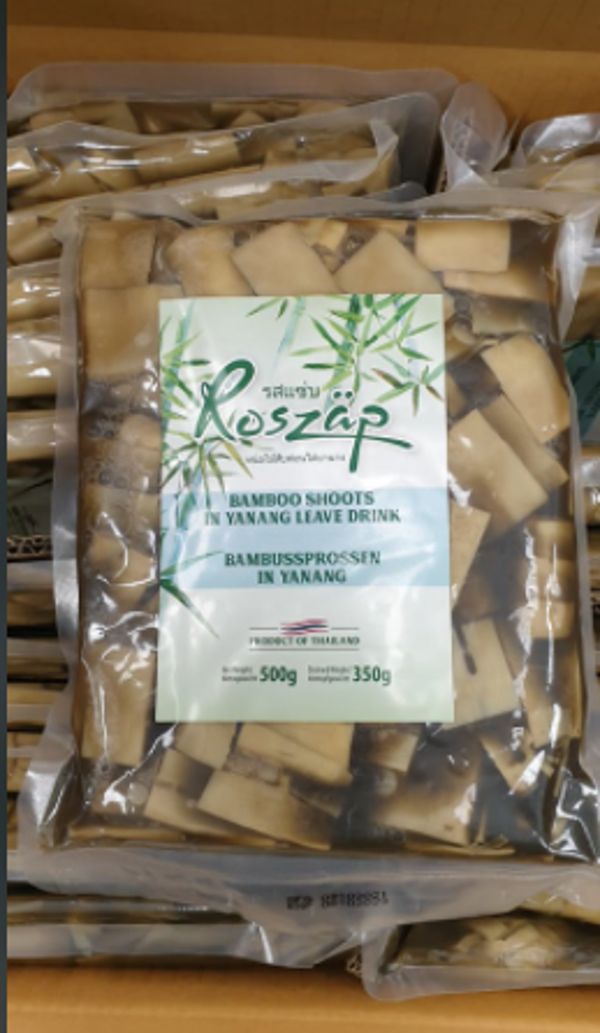 Roszap Bamboo Shoots in yanang leave drink 500gหน่อไม้สับท่อนใส่ย่านาง