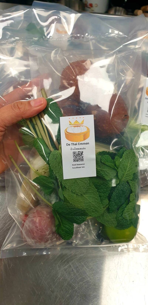 Nam klook set ข้าวทอดยำแหนมคลุก