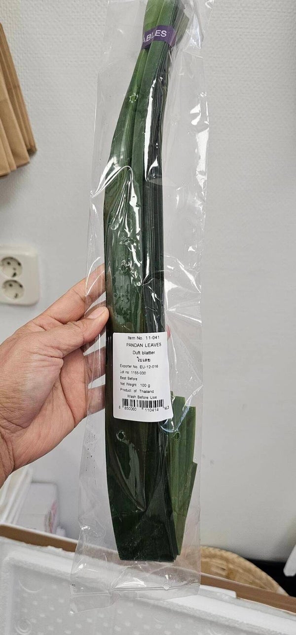 Pandan Leaf 100g ใบเตยสด
