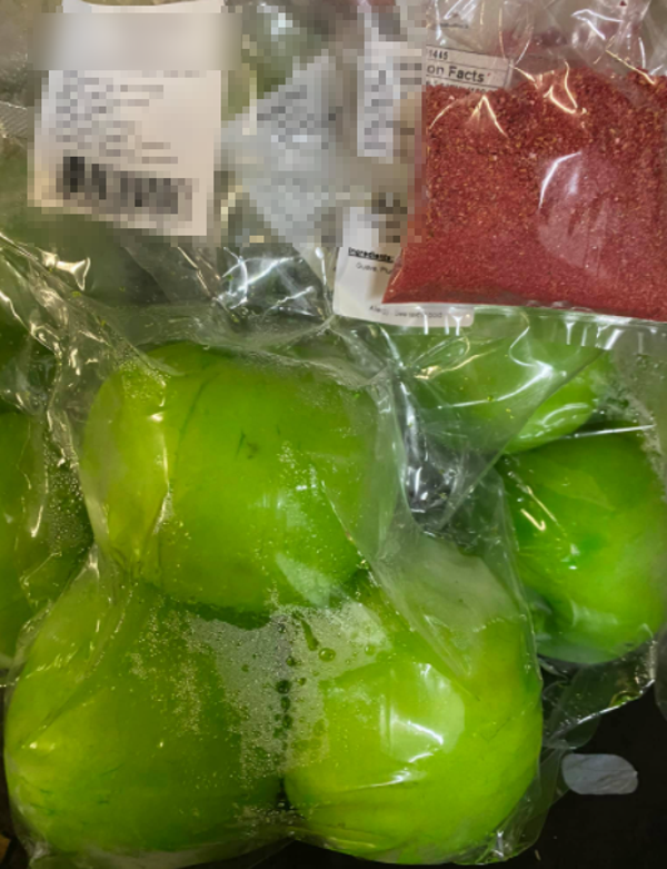 Pickled Guava With Plum Powder ฝรั่งแช่บ๊วย 3 ลูก