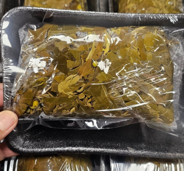 BOILED CASSOD TREE LEAF  ใบขี้เหล็กต้ม 200g