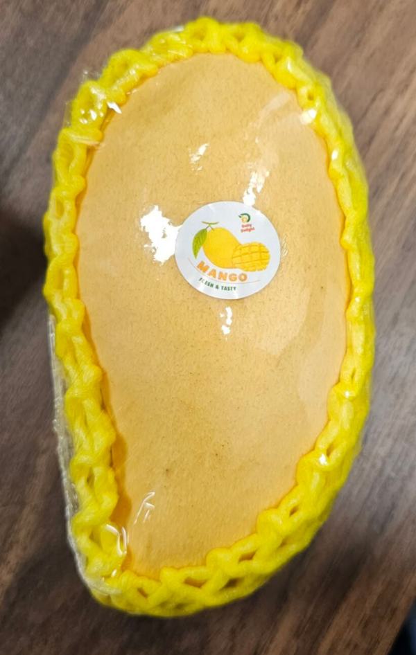 Yellow mango มะม่วงน้ำดอกไม้สุก 300g (25eu/KG)= 1 ลูก