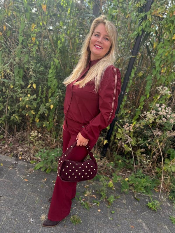 Triple Nine - Blouse Burgundy met gouden bies op mouw