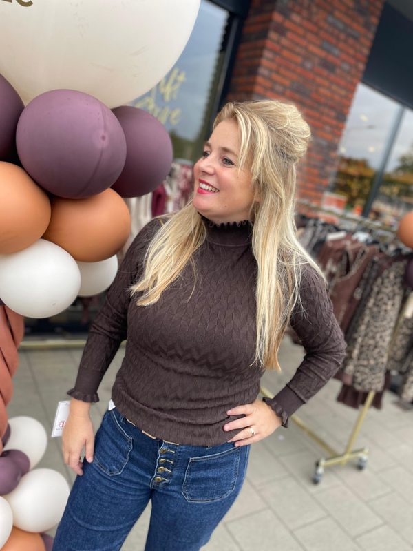 Koltrui met patroontje bruin
