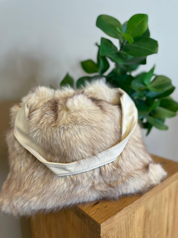 Furry tas beige