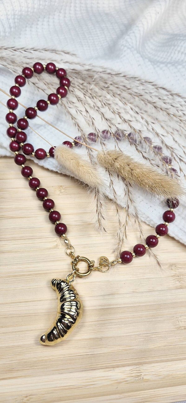 Kralenketting burgundy & statement croissant