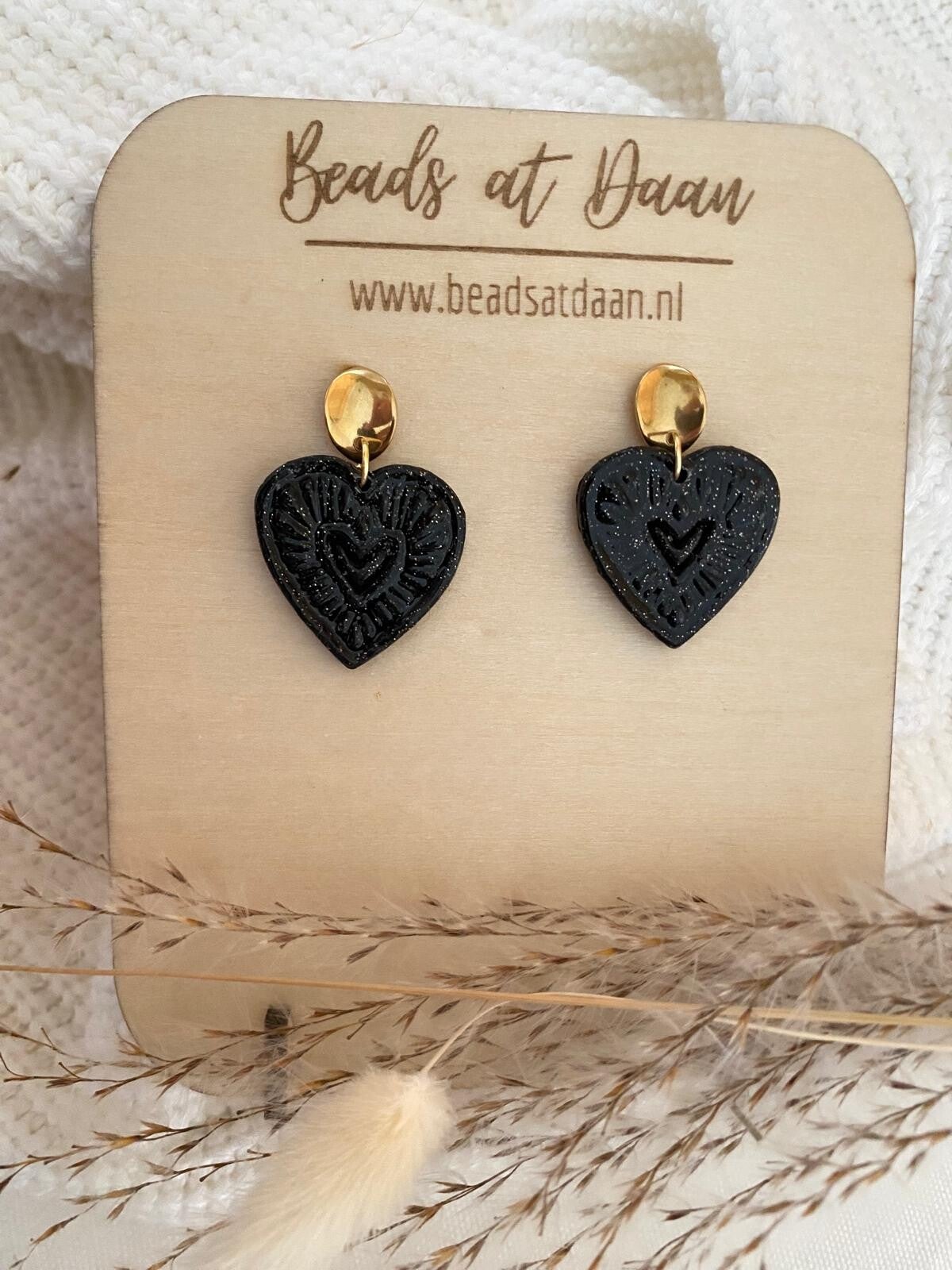 Oorbellen black heart