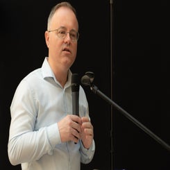 dsc_6042-standard-iyitwg.jpg