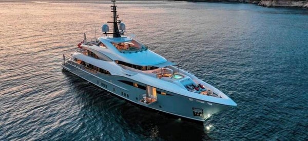 Bilgin  *  47m  *  2019  *  € 22.500.000,-  SOLD