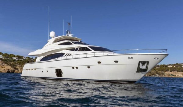 Ferretti 881 * 27m * 2008 * € 2.350.000