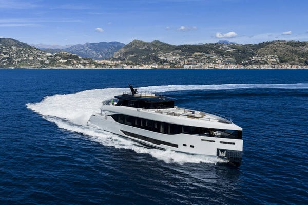 Maiora 36 Exuma,  32kn, Composite, 3 x MAN V12, Waterjets