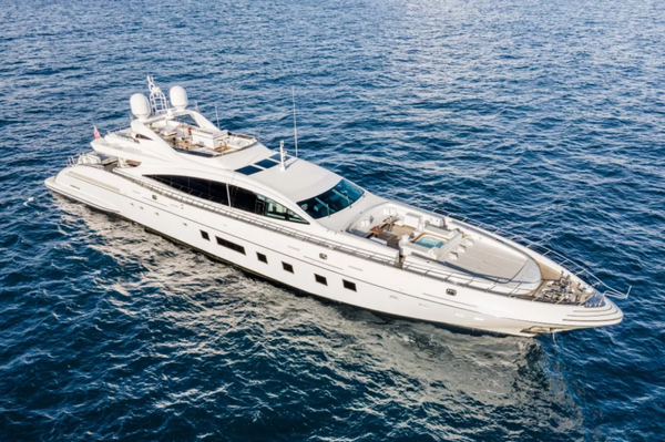 Mangusta 165  *  49,9m  * 2021  *  €  25,9M