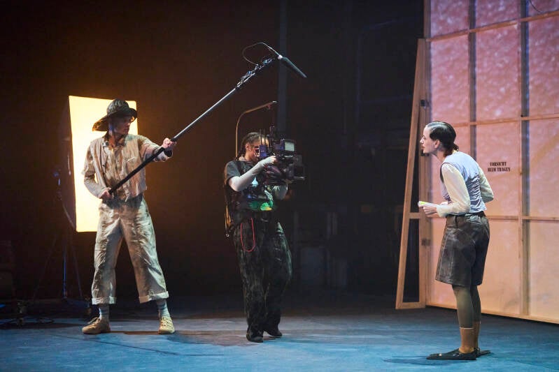 2026-01-19-theater-basel-schauspiel-20000-meilen-hp-2-717-copy-standard-pa2gza.jpg