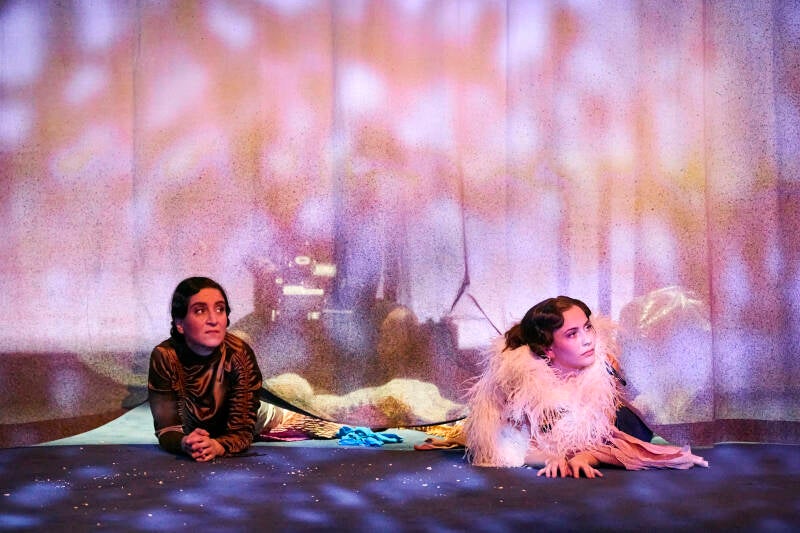 2026-01-19-theater-basel-schauspiel-20000-meilen-hp1-1142-copy-standard-rxvpkk.jpg