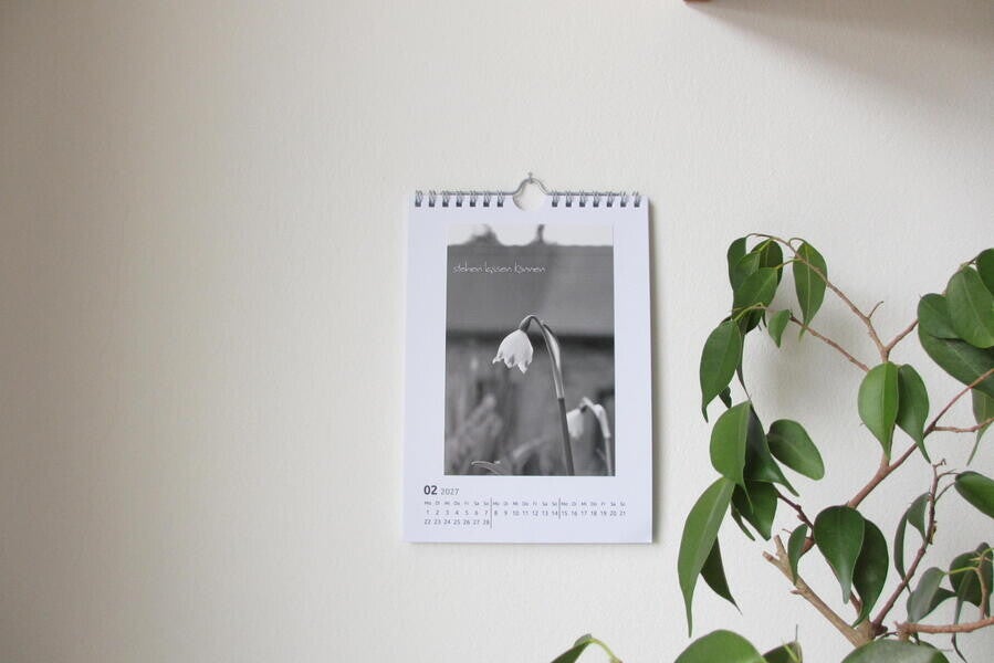 schwarz/weiß Kalender individuell