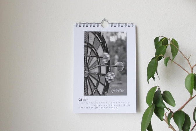 schwarz/weiß Kalender 2027