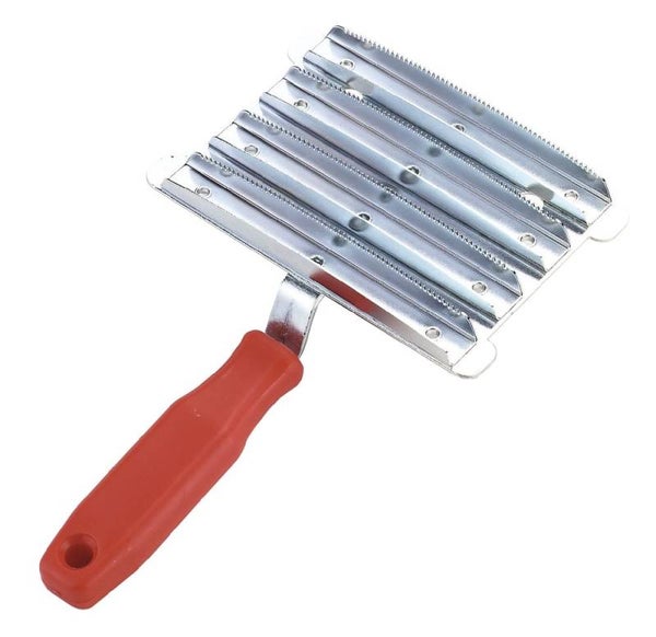 Fijne stalen curry kam - Étrille en acier fine - Metal currycomb, fine - Metallstriegel, fein