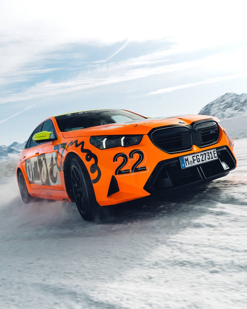 M SNOW25  BMW M5 Sedan by Davide Virdis