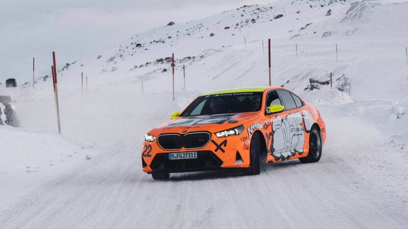 M SNOW25  BMW M5 Sedan by Davide Virdis