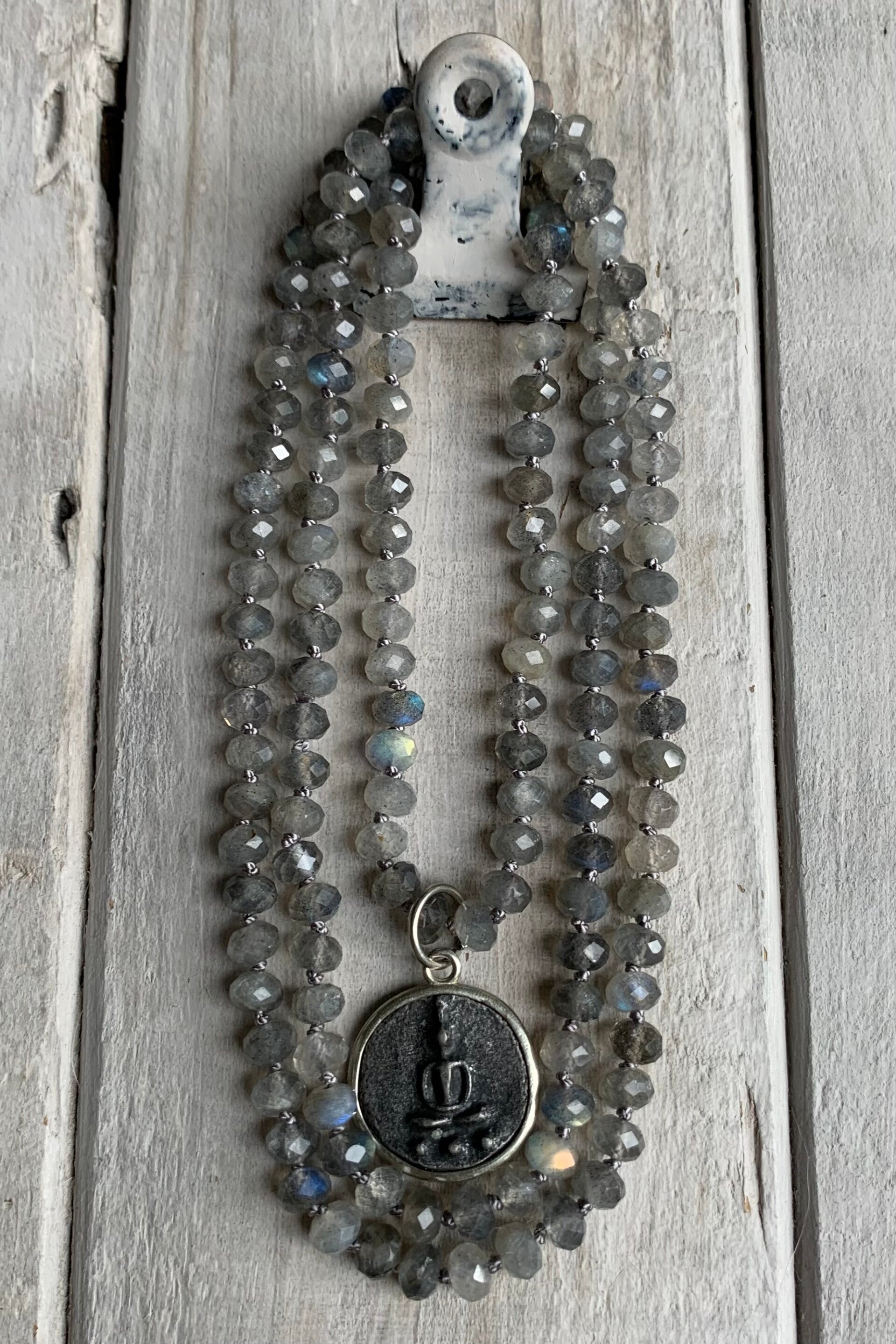 LABRADORIT Mala Edelstein Kette | handgeknüpft | WOLKENSCHIMMER