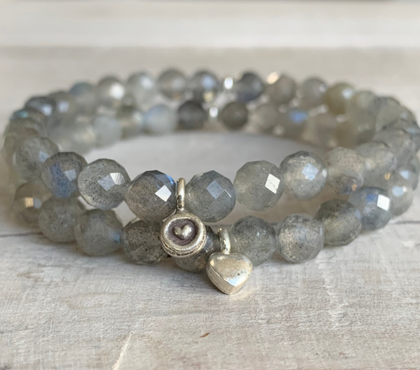 LABRADORIT EDELSTEIN ARMBAND | Karen Hill Tribe Feinsilber | NORDLICHT