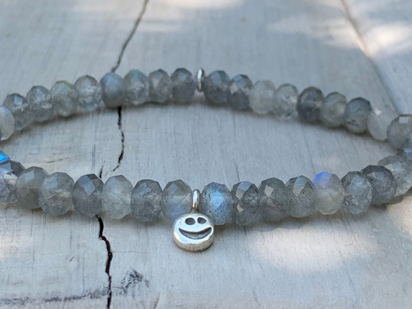 FREUDENSPRUNG SMILE ARMBAND | LABRADORIT | STERLING SILBER