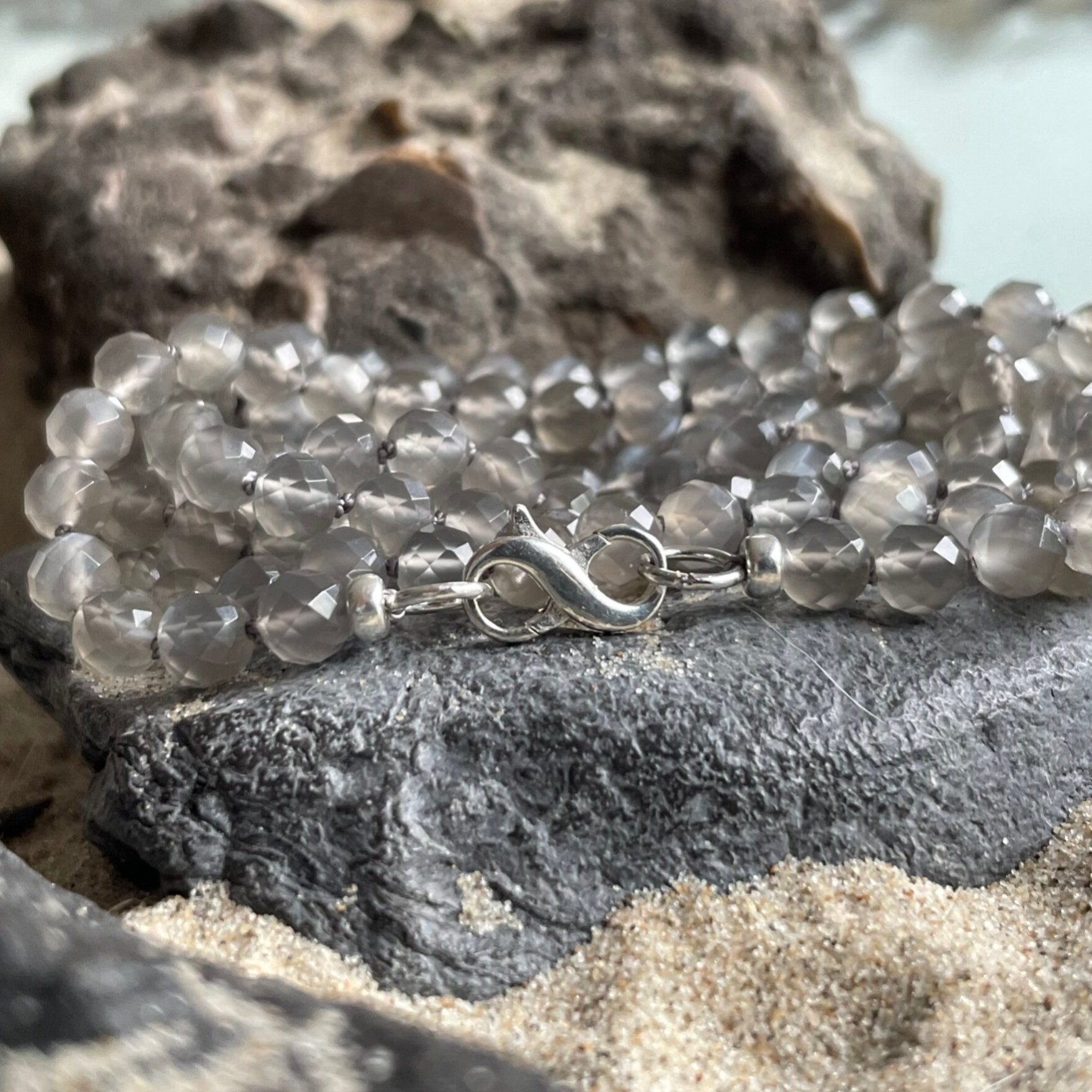 MONDSTEIN Edelstein Halskette | handgeknüpfter echter Schmuck | 925 Sterling Silber Verschluss UNENDLICH | 6 mm | MONDSCHIMMER