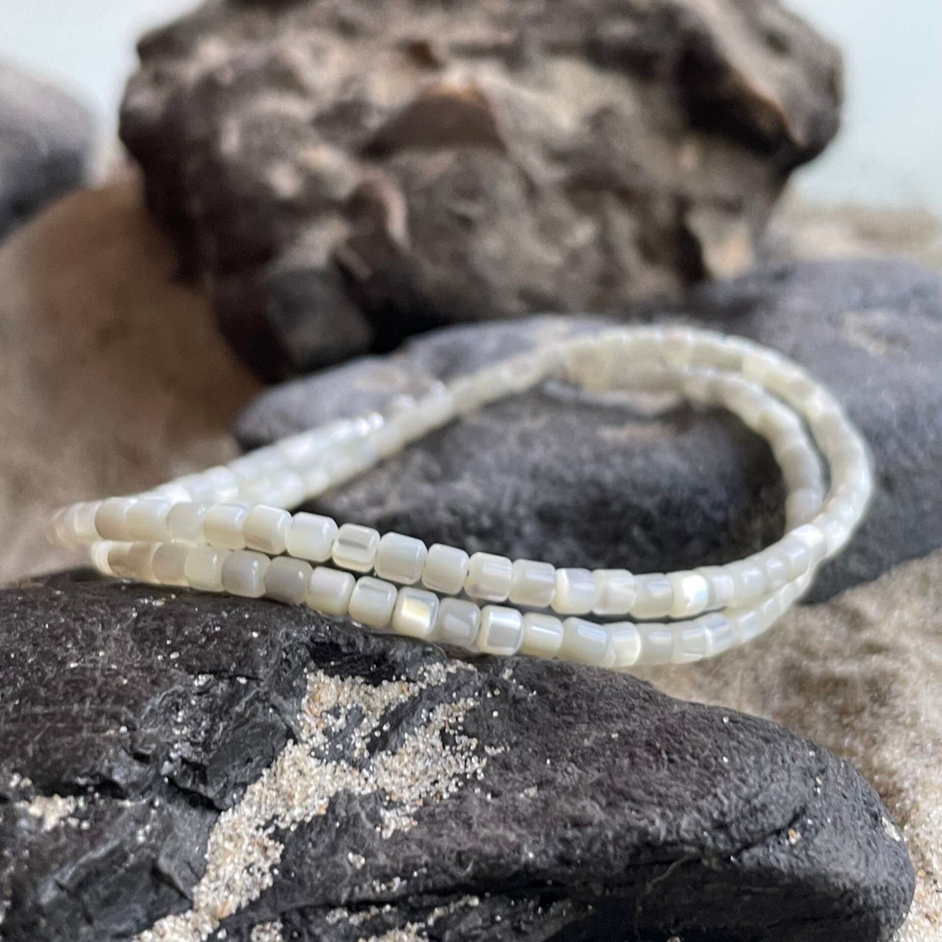 TROCHUSMUSCHEL Choker | filigrane Muschel Halskette aus Perlmutt | 925 Sterling Silber | 3,5 mm Säulenform | KITE-3