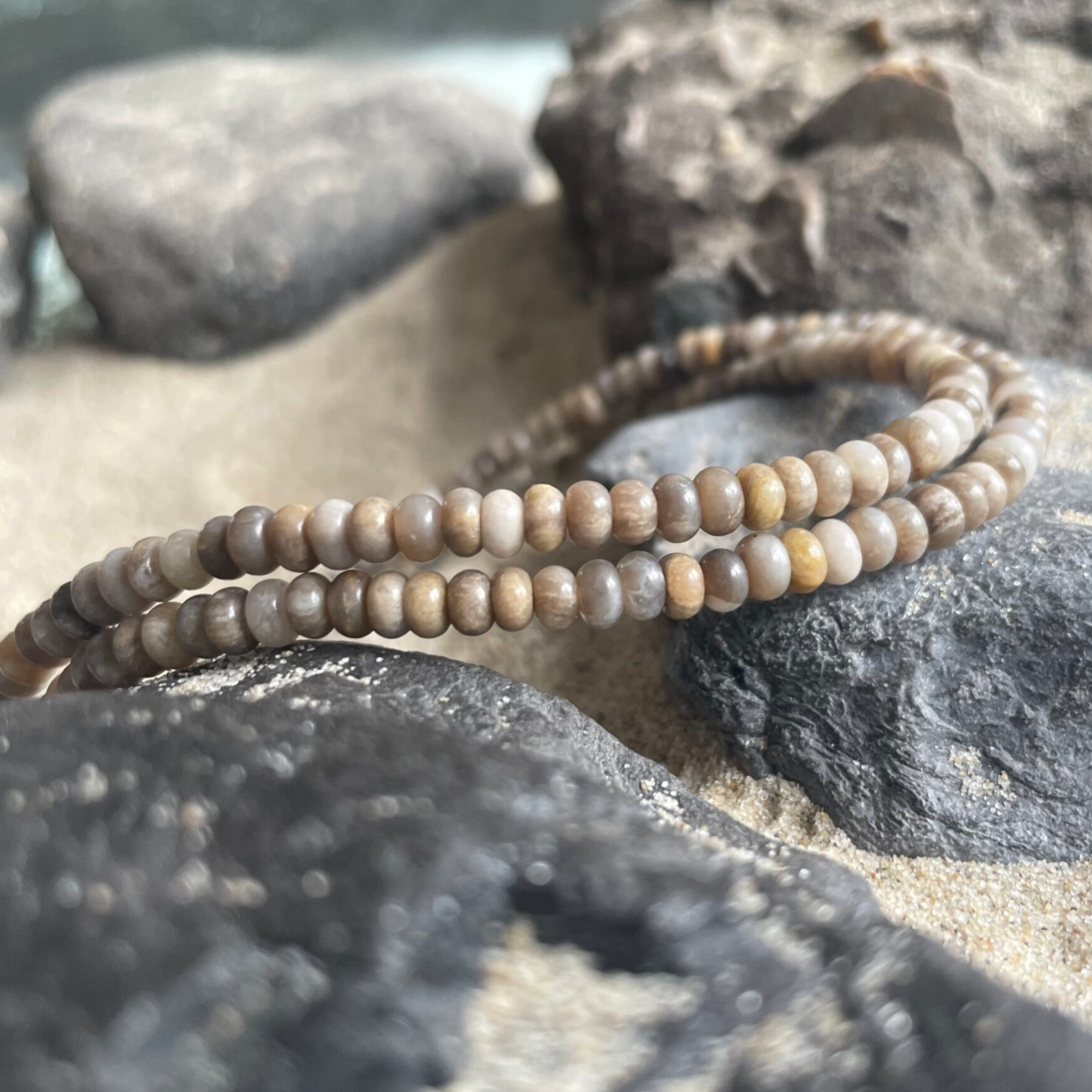ACHAT Edelstein Choker Halskette | Edelstein Schmuck in Beige Sand Taupe | minimalistische Naturstein Kette | 925 Sterling Silber | ca. 4 mm | KLETTERFELSEN