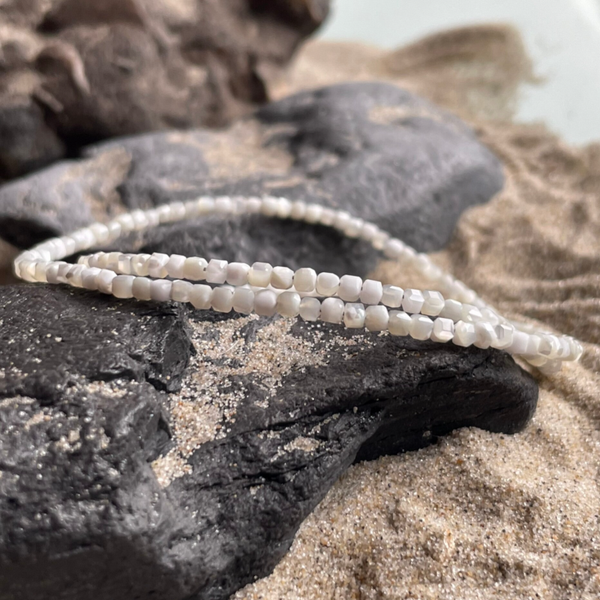 TROCHUSMUSCHEL Choker | filigrane Muschel Halskette aus Perlmutt | 925 Sterling Silber | 2,5 mm | quadratisch | KITE-51-WEIß