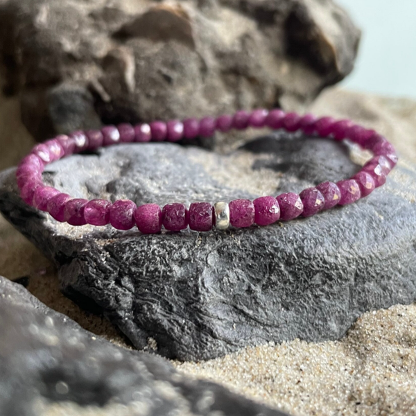 RUBIN Edelstein Armband | minimalistischer Schmuck | 925 Sterling Silber Rondell | 3,5 - 4 mm | WILDRÖSCHEN