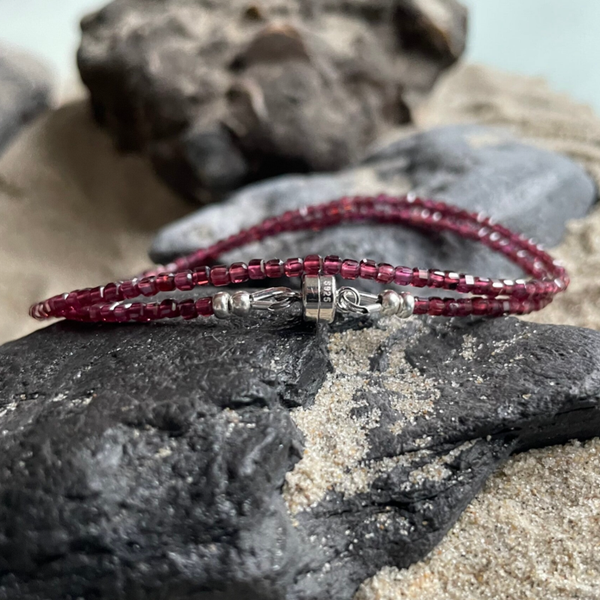 GRANAT Edelstein Halskette | kurzer Choker | 925 Sterling Silber MAGNETVERSCHLUSS | 2 mm quadratisch | KIRSCHZAUBER