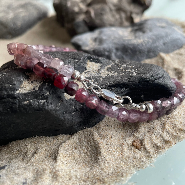 SPINELL Edelstein Halskette | kurzer Choker | eleganter Farbverlauf | 925 Sterling Silber KARABINER | handgefertigter echter Schmuck | 4 mm quadratisch | PRACHTAUSGABE