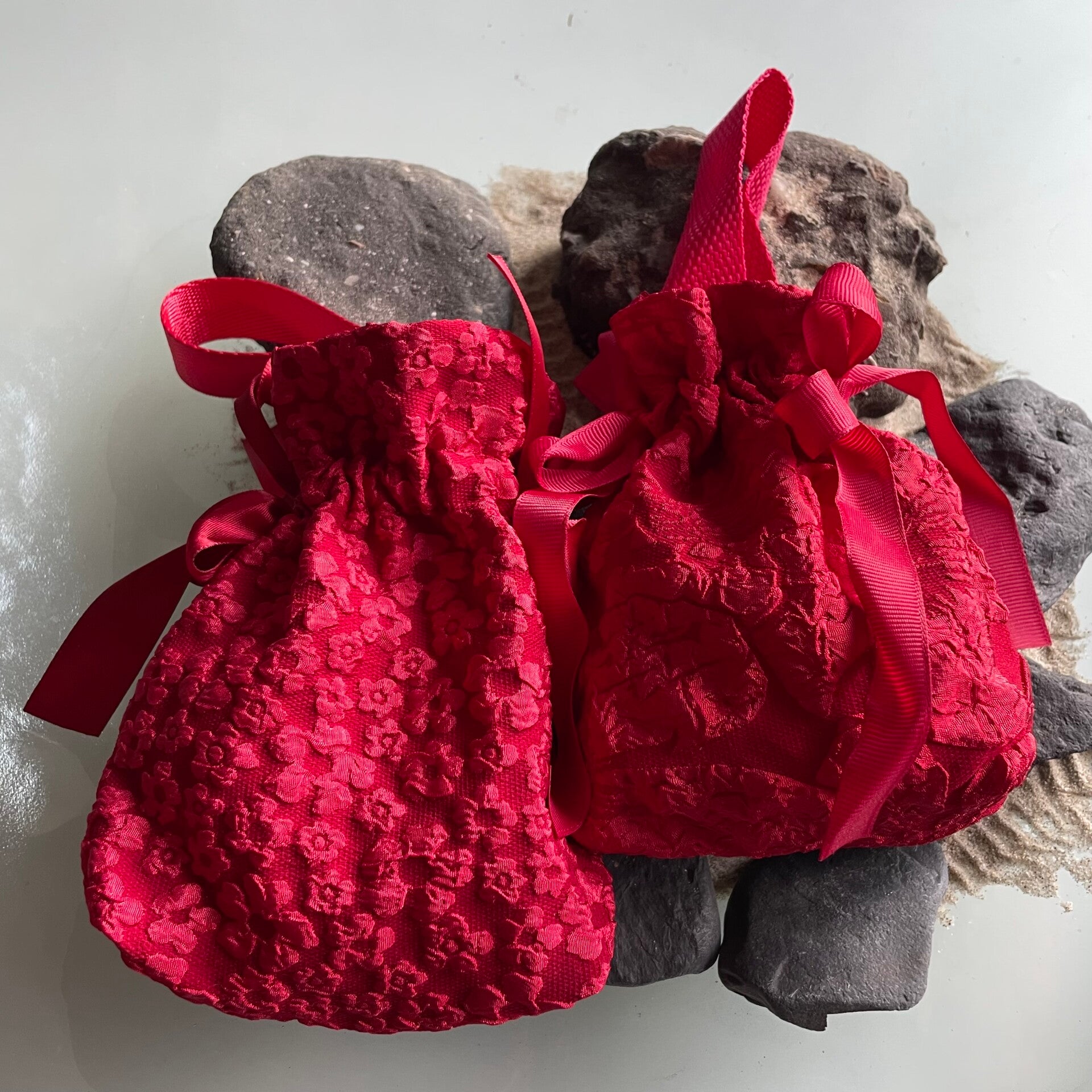 NACHHALTIGE GESCHENKVERPACKUNG | ROT