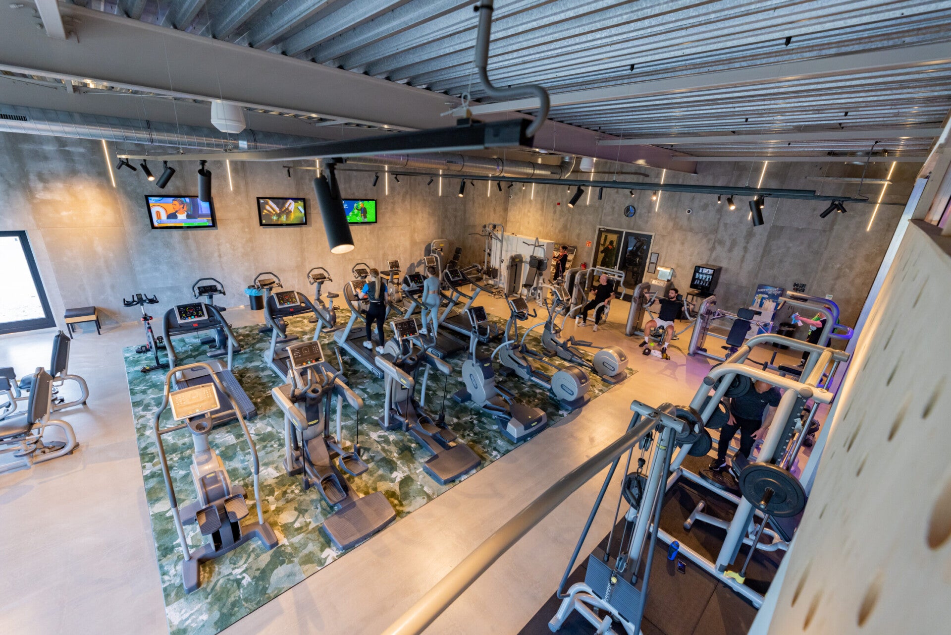 Basic Fitness Valkencourt studiozo