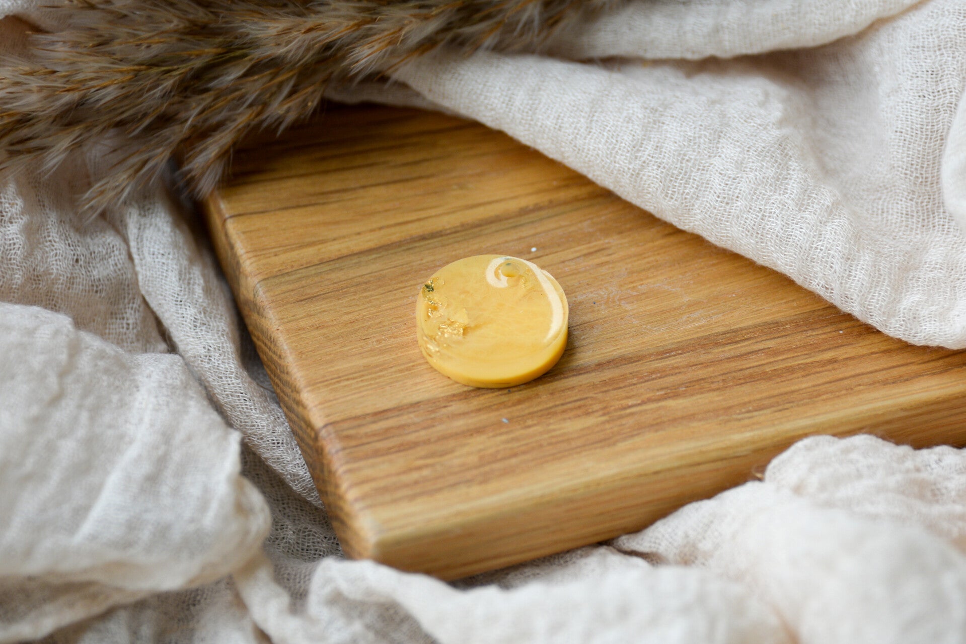 Hundemarke klein "Creamy Honey"