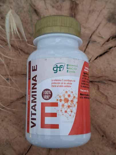 Vitamina E